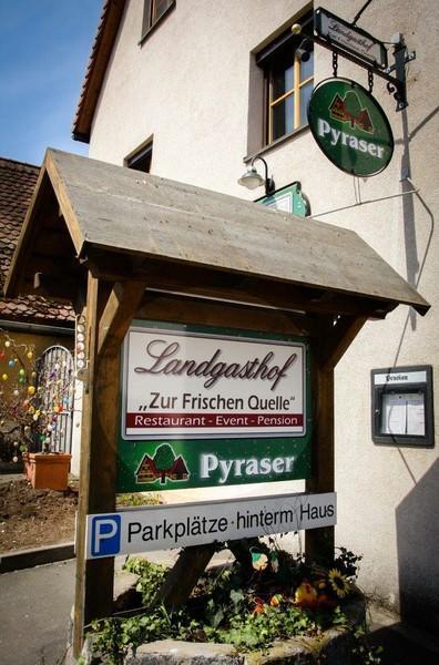 Hotel Zur Frischen Quelle Oberasbach Zewnętrze zdjęcie