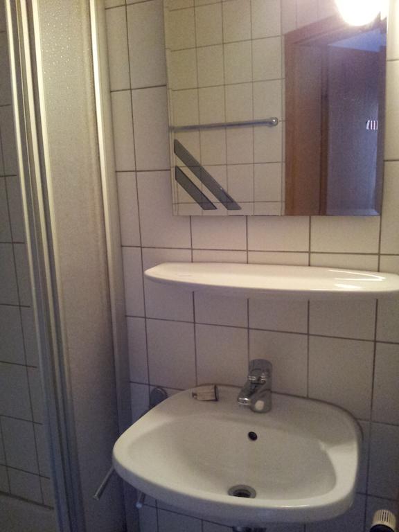 Hotel Zur Frischen Quelle Oberasbach Zewnętrze zdjęcie