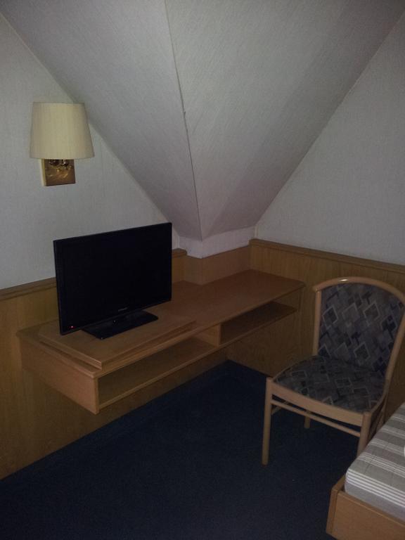 Hotel Zur Frischen Quelle Oberasbach Zewnętrze zdjęcie